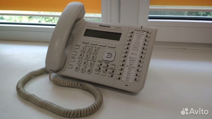 IP-телефон Panasonic KX-NT543