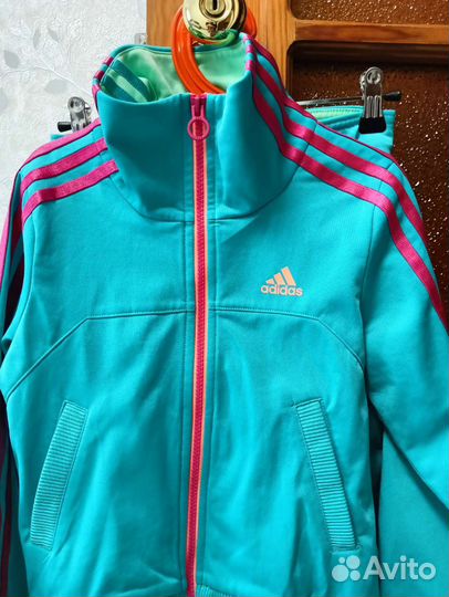 Спортивный костюм adidas