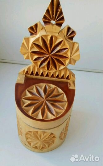 Емкость для для сыпучих продуктов, дерево, резьба