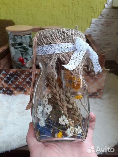 Банка с сухоцветами