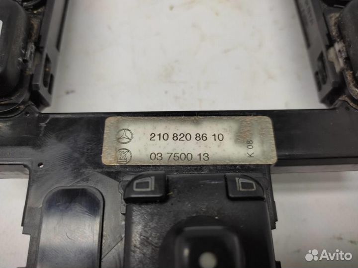 Кнопки стеклоподъемников w210 E-class 606.962 1