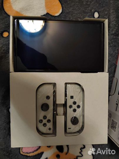 Nintendo switch oled с играми, сумкой и джойстиком