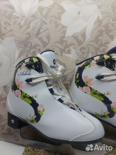Коньки женские 39 размер