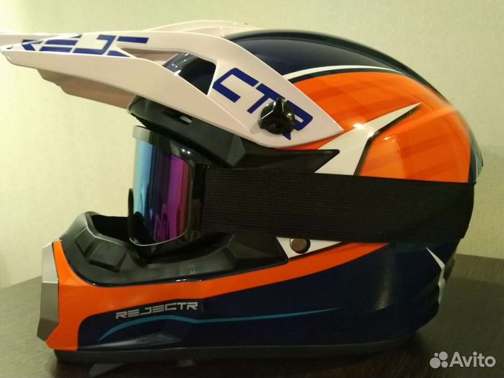 Шлем кроссовый с очками в комплекте
