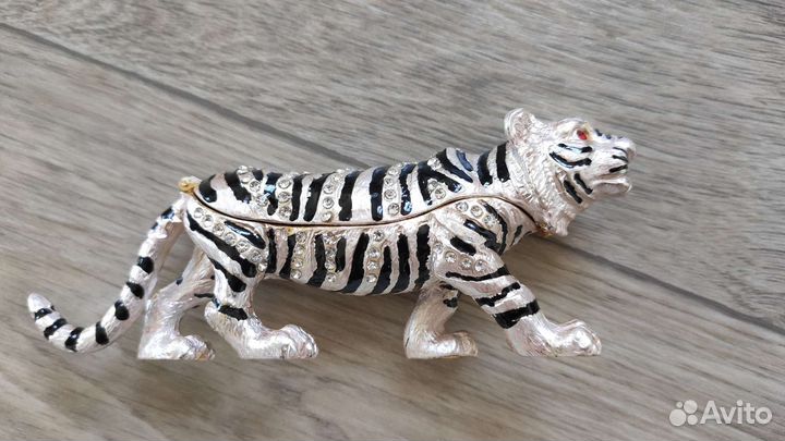 Декоративная шкатулка Тигр