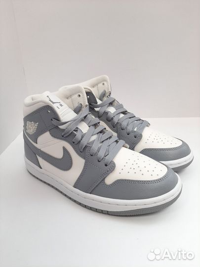 Jordan 1 Mid Stealth