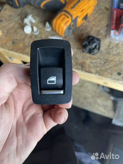 Кнопка стеклоподъемника задняя bmw f15x5