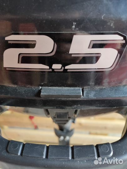 Продам лодочный мотор Suzuki 2.5