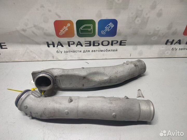 Патрубок интеркулера Toyota Land Cruiser 200