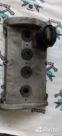 Крышка головки блока (клапанная) Volkswagen Golf 4