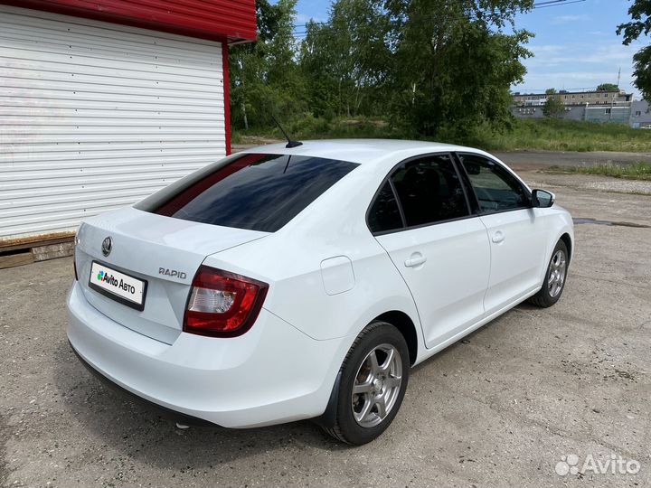 Skoda Rapid 1.6 AT, 2017, 117 010 км