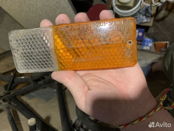 Продаю передний рассеиватель ваз 2103-3712071