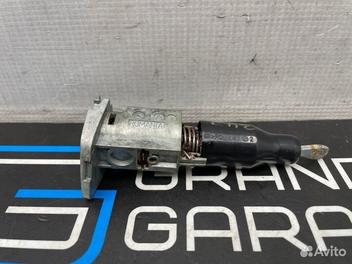 Личинка замка Porsche Cayenne 958 M55.02 3.6 2010