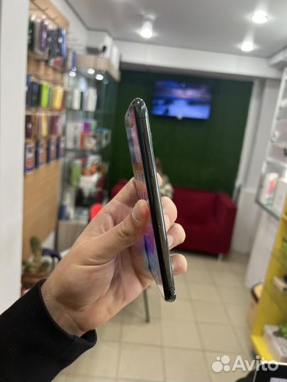 iPhone 11 Pro, 64 ГБ