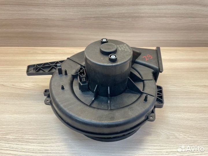 Мотор печки Volkswagen Polo
