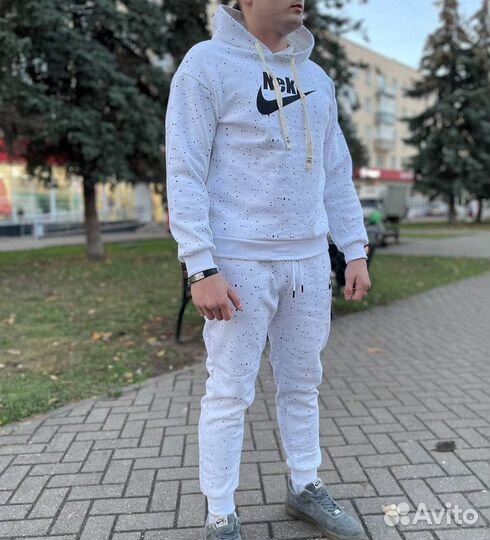 Спортивный мужской костюм утепленный