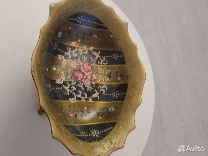 Ваза на ножке