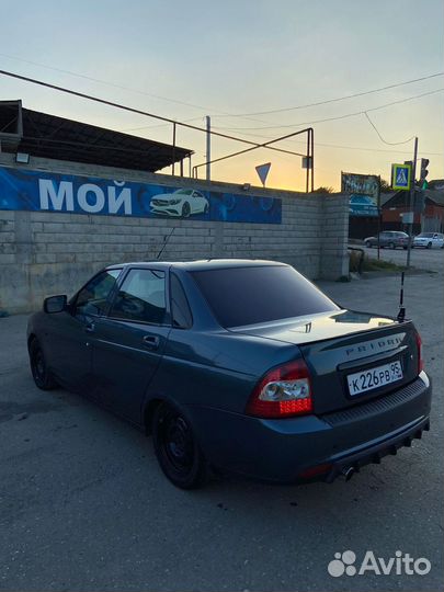 Сиденья на priora 2