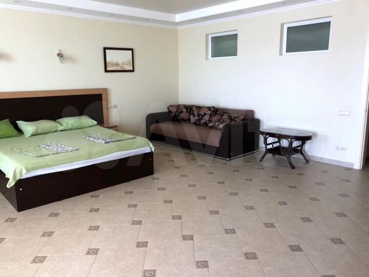 2-к. квартира, 90 м², 3/6 эт.