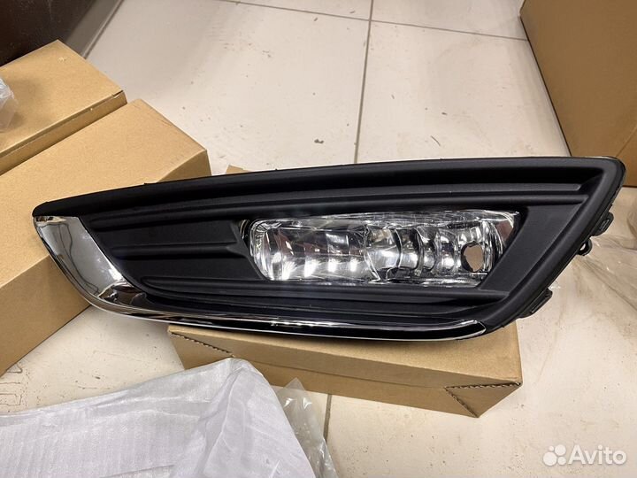 Фара противотуманная Форд Фокус 3 рестайлинг
