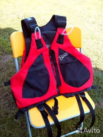 Спасательный жилет