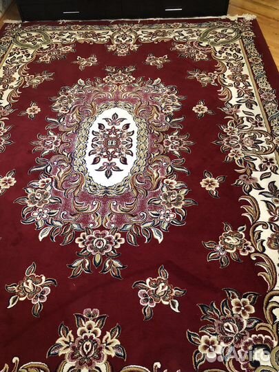 Ковер шерстяной