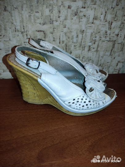 Босоножки отдам
