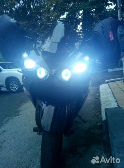 ZX14R, он же ZZR1400