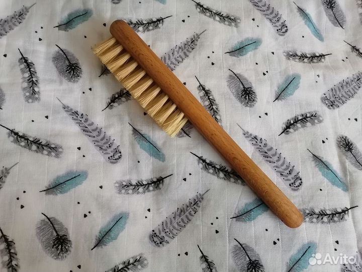 Плойка мини, длина 17 см, и щетка для волос