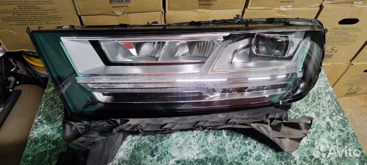 Комплект фар Audi Q7 4M 2016