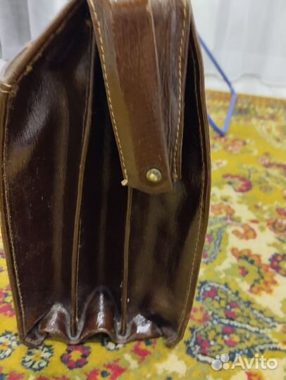 Кожаный портфель