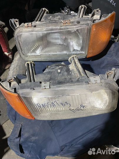 Фары передние, левая правая VW Passat B3 Hella
