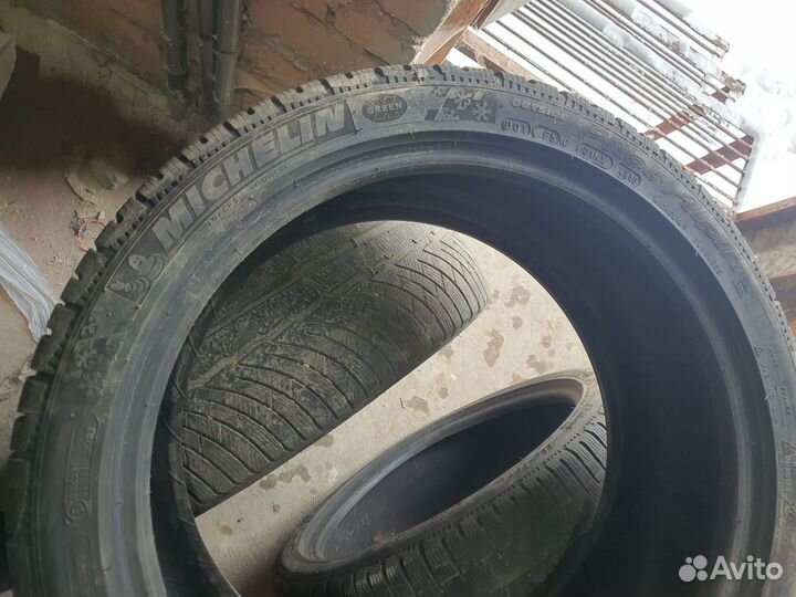 Michelin Alpin 245/40 R19 98V