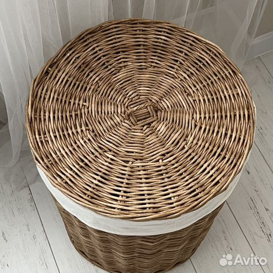 Корзина плетеная большая