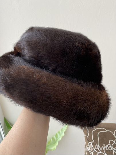 Шляпа норка темно-коричневая новая