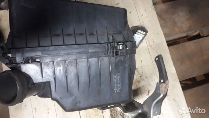 Корпус воздушного фильтра Toyota Camry v40