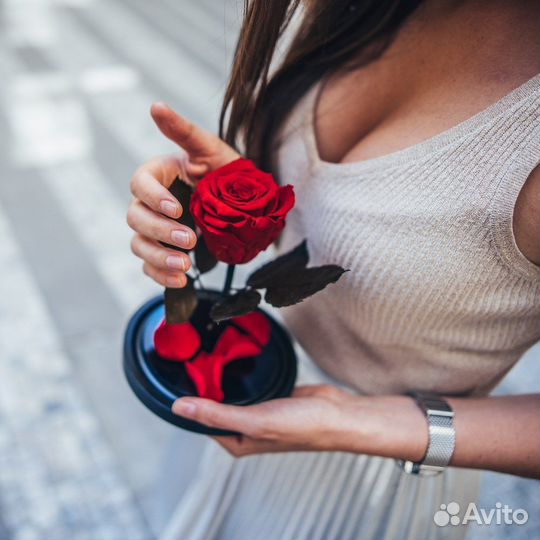 Роза в колбе