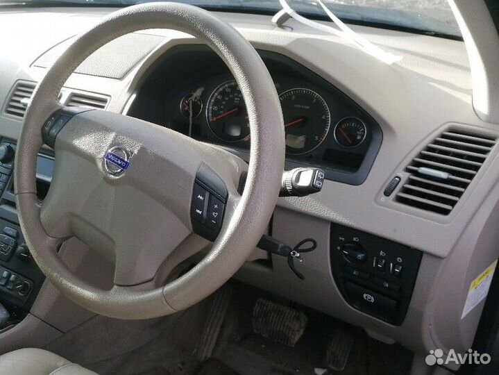 В разборе Volvo XC90