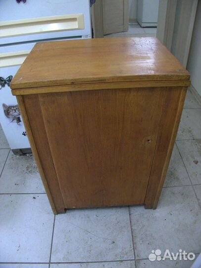 Швейная машина пмз имени Калина с тумбой