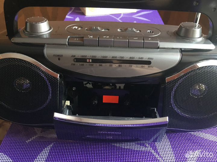 Магнитофон hyundal новый