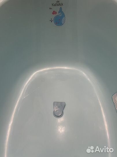 Ванночка для купания с горкой
