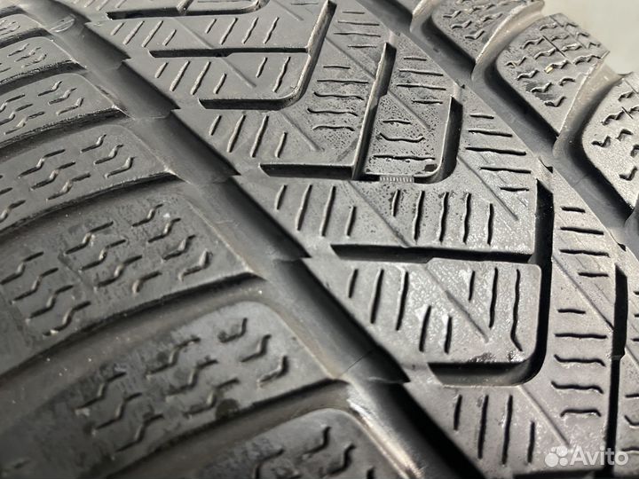 Pirelli Winter Sottozero 3 235/45 R18