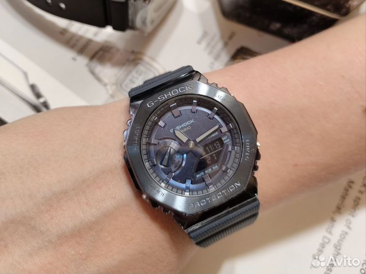 Часы G-shock GM 2100 красный синий