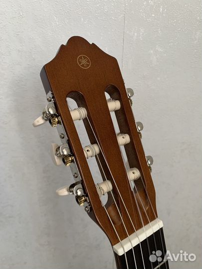 Классическая гитара Yamaha CM40