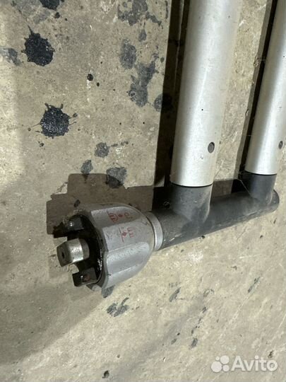 Перегордка фиксатор в багажник Мерседес