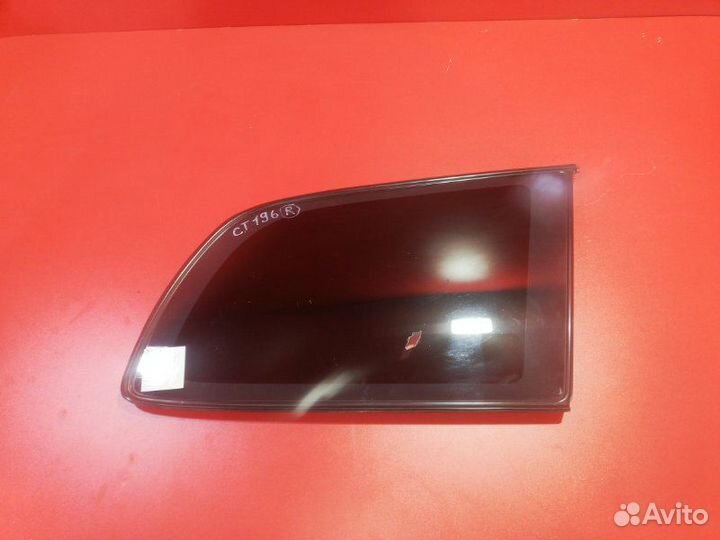 Стекло кузовное заднее правое Toyota Caldina CT196
