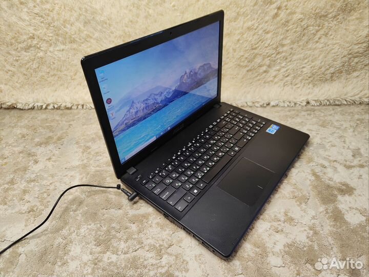 Шустрый ноутбук Asus SSD 240 как новый