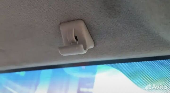 Крепление солнцезащитного козырька Getz 2002-2011