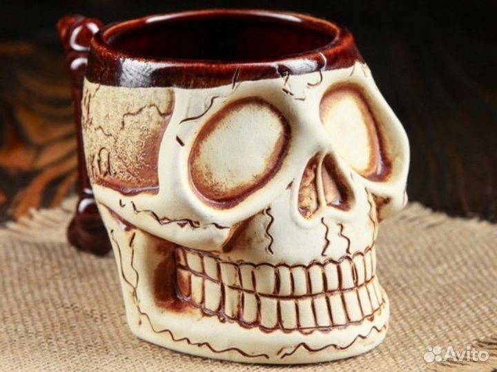 Кружка пивная керамическая череп