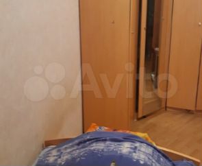 Комната 10 м² в 5-к., 2/2 эт.